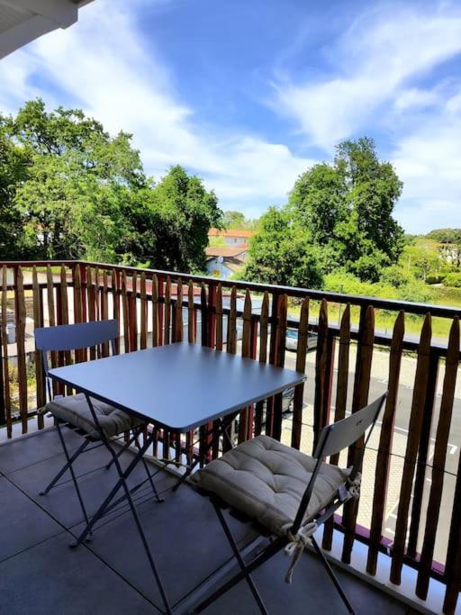 Location De Vacances A Andernos - Appartement 2 Chambres Dans Residence Neuve Exterior foto